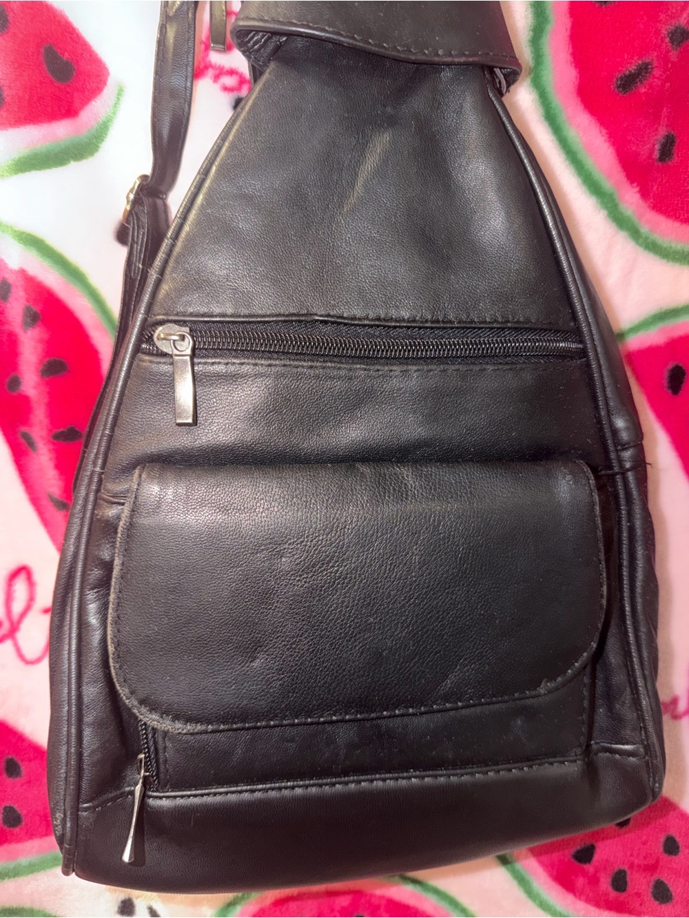 🖤 Convertible Crossbody Sling Backpack - Picture 2 of 7